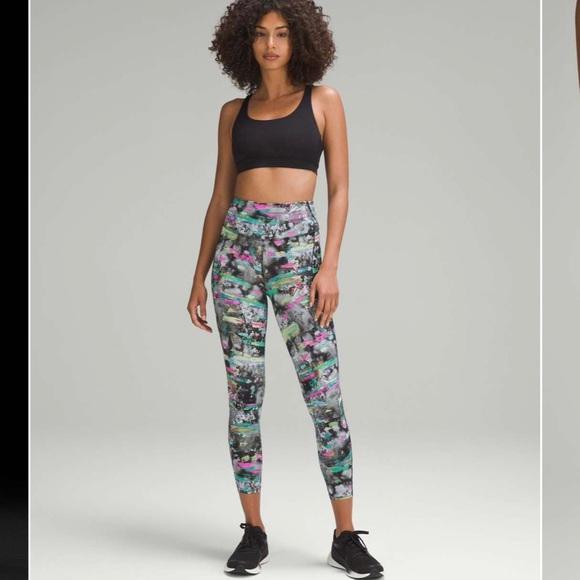 Lululemon Fast and Free HR Tight 25" *Pockets - Picture 3 of 10